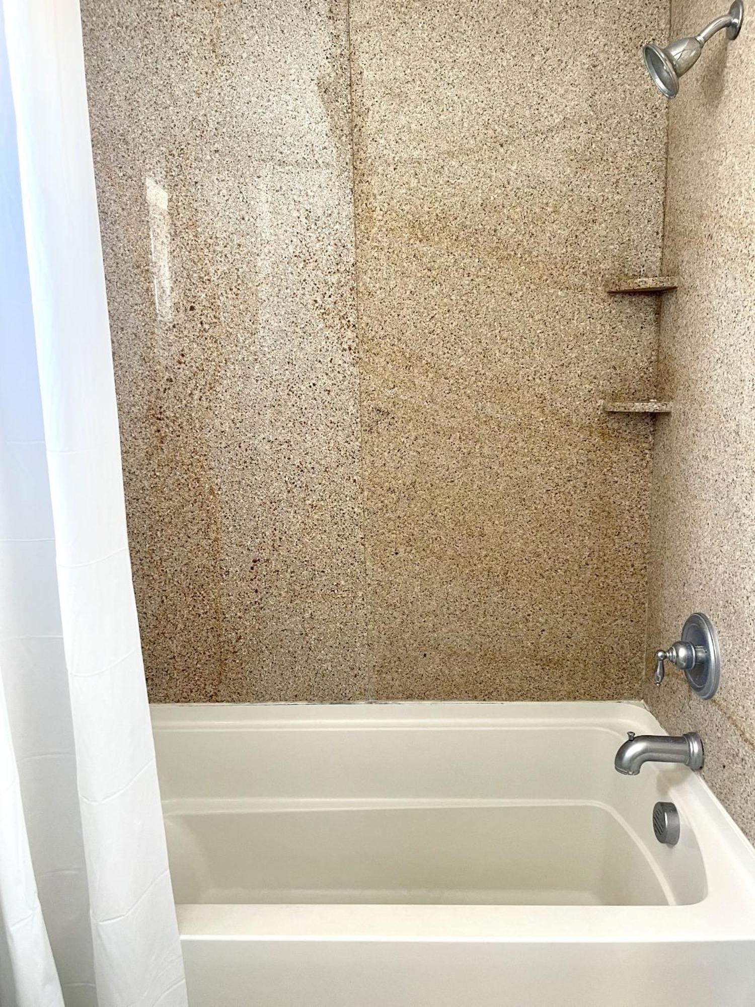 פורט ארנסס One-Bedroom Apartment מראה חיצוני תמונה